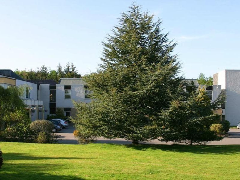 Eight Acres Hotel and Spa sits in eight acres of manicured grounds near the centre of Elgin and just a short walk from the Glen Moray Distillery, which sits on the banks of the River Lossie and has been making single malt whisky since 1897.