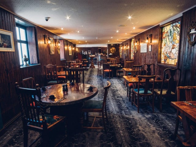 The Globe Inn is haunted by the ghostly figure of a young girl named Anna who is said to have poltergeist abilities.