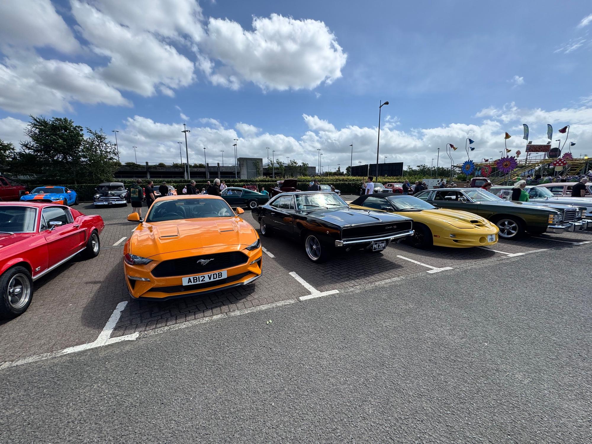 American and vintage icons were present
