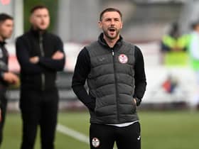 New Kelty Hearts manager Kevin Thomson urges his side on during last night's Premier Sports Cup defeat to Dundee United (Photo by Paul Devlin / SNS Group)