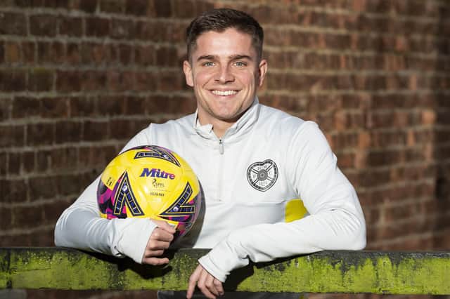 Le milieu de terrain des Hearts Cammy Devlin a fondu en larmes après avoir appris qu'il faisait partie de l'équipe australienne pour la Coupe du monde. (Photo de Mark Scates / Groupe SNS)