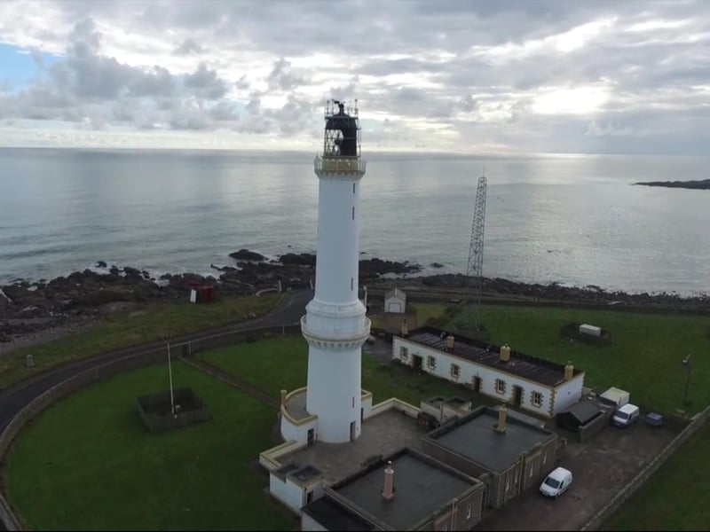 The Girdle Ness Lighthouse was first lit on October 15, 1833, and continued to operate until 1847 when the original lantern became ‘too small’ to keep being used.