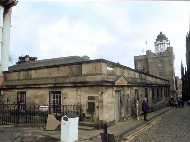 Situated at the top of Castlehill, the highest point in central Edinburgh, this 19th century former reservoir once contained the city's chief water supply. It is now occupied by the Tartan Weaving Mill.