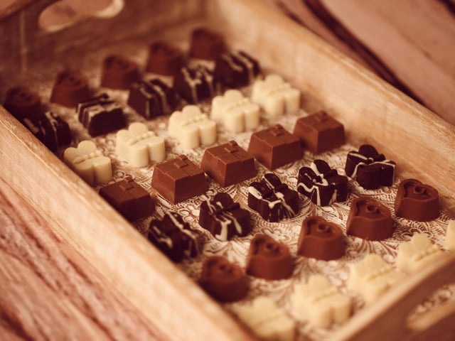 This award winning family-run business specialises in handmade chocolates, and you can find them just 20 minutes away from Glasgow. What makes them special is their commitment to high-quality products, by using only natural ingredients they produce smaller batches however these are all the more fresh for the attention to detail put into them.  (Website: https://limetreelarder.co.uk/)