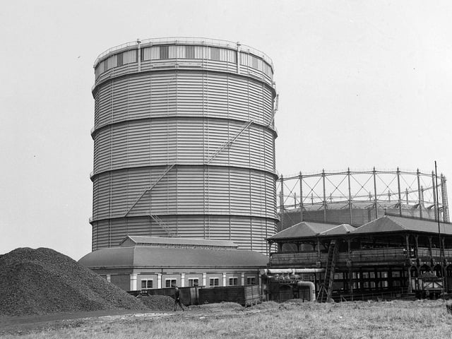Granton Gas Works Edinburgh - Gasometer, inspection, 1956.