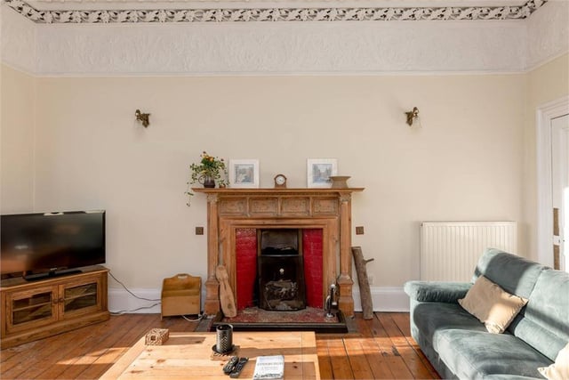 Drawing room.
