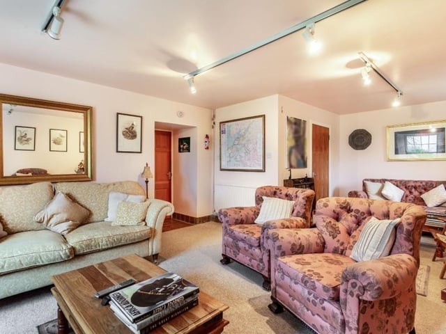 Drawing room.