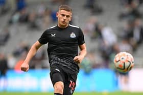 NEWCASTLE UPON TYNE, ENGLAND - SEPTEMBER 16: Harvey Barnes of Newcastle United warms up prior to the Premier League match between Newcastle United and Brentford FC at St. James Park on September 16, 2023 in Newcastle upon Tyne, England. (Photo by Stu Forster/Getty Images)