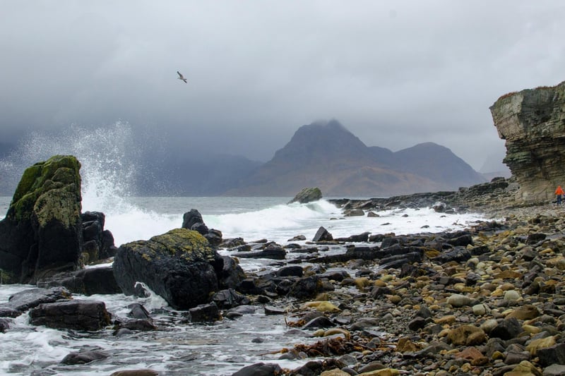 Often reviewed as a 'hidden gem' of Skye, Elgol is a gorgeous fishing village located on the southwestern coast of the Skye's Strathaird Peninsula. The location offers superb views across the Cuillin Range and boat trips to other stunning sites like Loch Coruisk.