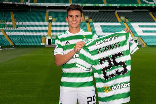The Argentine will wear the No.25. (Photo by Paul Devlin / SNS Group)