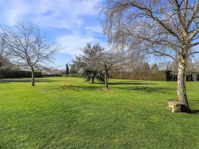 This five bed home in Hook Park Road, Warsash is on the market for £2.85m. It is listed on Zoopla by Charters