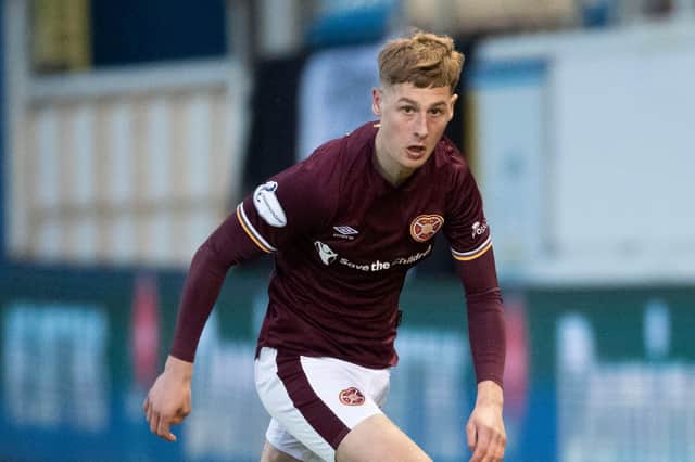 Scott McGill has signed a new Hearts deal.(Photo by Craig Foy / SNS Group)