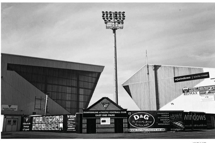 The perfect gift for every Pars fan - a mono print of Dunfermline Athletic's East End Park by Home End Prints
www.etsy.com/uk/shop/HomeEndPrints?ref=simple-shop-header-name&listing_id=803290650