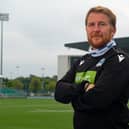 Assistant coach Jonny Bell is leaving Glasgow Warriors to join Worcester Warriors.