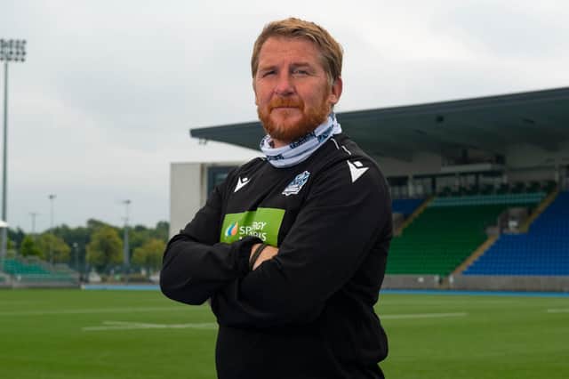 Assistant coach Jonny Bell is leaving Glasgow Warriors to join Worcester Warriors.