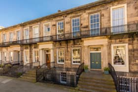 Windsor Street is a quiet terrace designed in 1822 by William Playfair, forming part of his Eastern New Town, or Calton, scheme.
The houses here are A listed and even the railings are protected, as their design features distinctive elements.