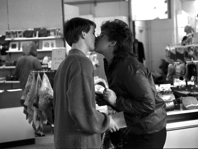 Edinburgh University students selling kisses for charity on Valentine's Day 1985.