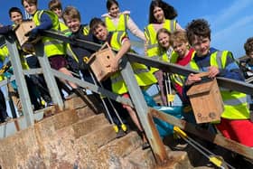 Children in East Lothian are the latest to take delivery of new bird boxes that are going up in primary school playgrounds across Scotland as part of a project by teacher and conservationist Tom Rawson, founder of environmental firm GreenTweed Eco