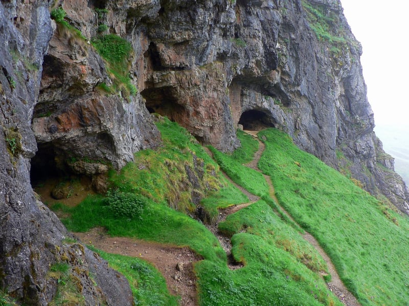 These natural caves are embedded into a high limestone cliff located four kilometres away from the Inchnadamph hamlet in Sutherland. The name ‘Inchnadamph’ is an anglicisation of the Scottish Gaelic ‘Innis nan Damh’ which translates to ‘meadow of the stags’. The caves’ contents reflect the rich diversity of animals which once existed in Scotland. According to Hidden Scotland “their insides are rich with relics and fossils from millennia past, including polar bears, reindeer, arctic fox and Eurasian Lynx.”