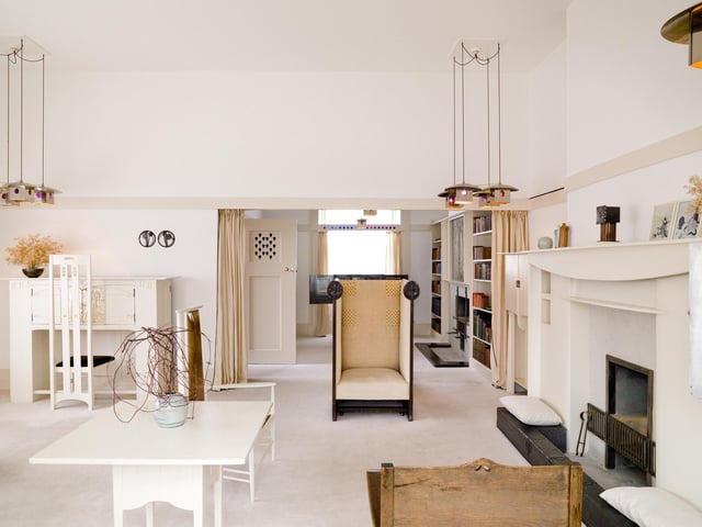 The Mackintosh House is a prominent feature of the Hunterian Art Gallery, it showcases the main rooms from Charles Rennie Mackintosh’s home in Glasgow. The gallery was built between 1973 and 1981.