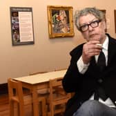 Jack Vettriano in Kirkcaldy to promote his major new exhibition (Pic: Fife Photo Agency)