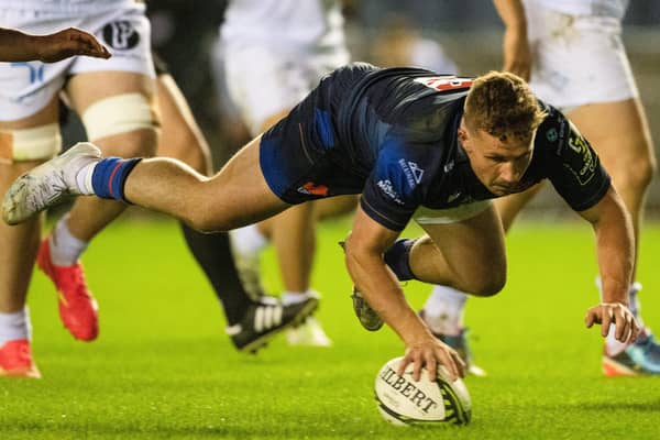 Edinburgh's Ben Vellacott scores the first of his two tries in the 33-15 win over Bayonne in the EPCR Challenge Cup round of 16 tie at Scottish Gas Murrayfield. (Photo by Paul Devlin / SNS Group)