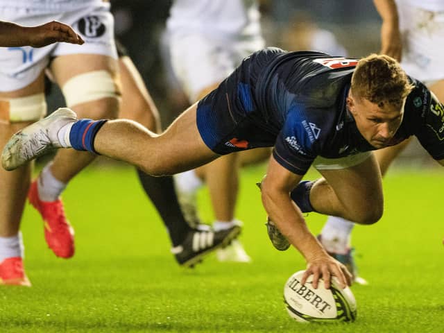 Edinburgh's Ben Vellacott scores the first of his two tries in the 33-15 win over Bayonne in the EPCR Challenge Cup round of 16 tie at Scottish Gas Murrayfield. (Photo by Paul Devlin / SNS Group)