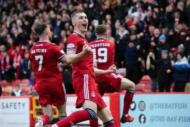 Aberdeen celebrate Lewis Ferguson's winning goal against Hearts. (Photo by Craig Foy / SNS Group)