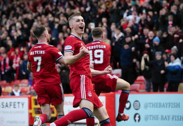 Aberdeen celebrate Lewis Ferguson's winning goal against Hearts. (Photo by Craig Foy / SNS Group)