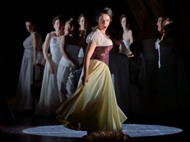 Carmen PIC: Stefan Brion