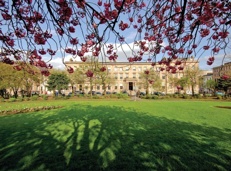 Just a short walk from the attractions of central Glasgow, the Blythswood Square Hotel still feels a million miles from the hustle and bustle of city life. The hotel's spa offers luxury treatment rooms, two relaxation pools, a rasul mud chamber, a relaxing lounge and a cafe. The opulant restaurant and bar are housed in a former ballroom, while guest can enjoy afternoon tea with a view in The Salon.