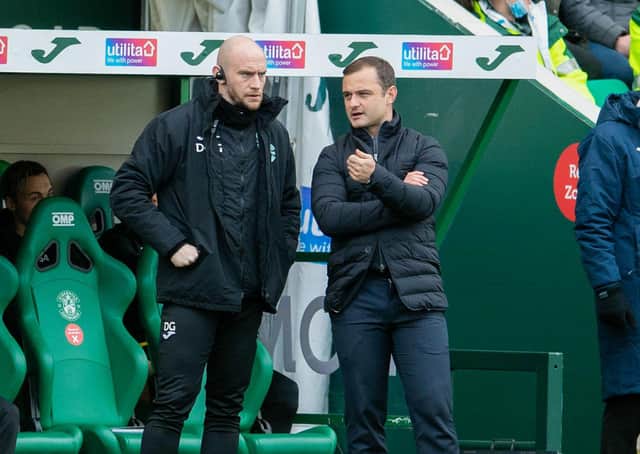Hibs manager Shaun Maloney with coach David Gray.  (Photo by Ross Parker / SNS Group)