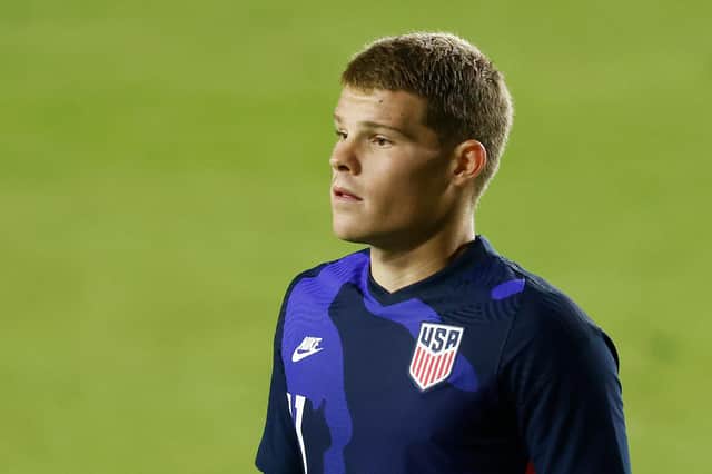 USA international Chris Mueller has signed a pre-contract deal with Hibs