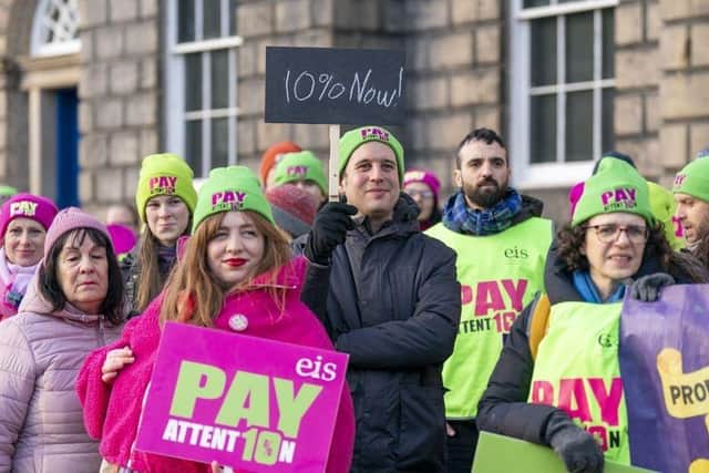The EIS teaching union has rejected the latest pay offer from the Scottish Government and council leaders.
