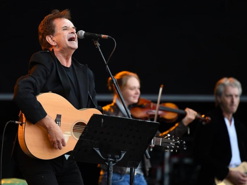 This Scottish Celtic rock band originated from the Isle of Skye in 1973. The original trio consisted of Rory MacDonald, Calum MacDonald and Blair Douglas before latterly adding Donnie Munro. While not all of the original members are still with us, hit tracks from the group like “Loch Lomond” are still considered timeless, quintessential Scottish music.