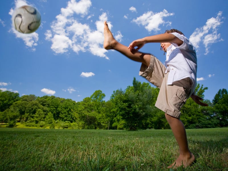 Ever been kicking a ball about with your mates outside and one of them manages to boot it up onto the roof? This is for that friend: "the ball's on the roof!"