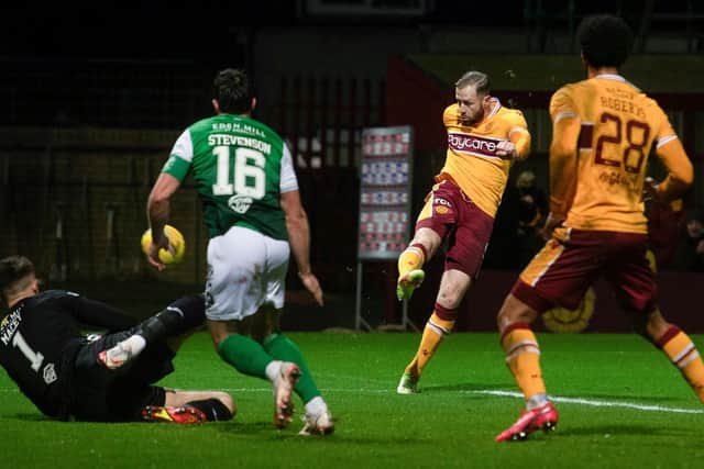 Kevin van Veen missed Motherwell's best chance of the match.