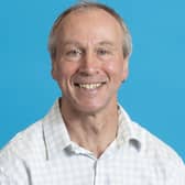 Mark Huxham staff portraits Sighthill. Blue Background Oct 2022