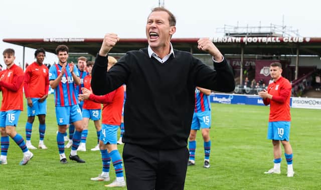 Inverness manager Duncan Ferguson celebrates in front of the travelling fans after the 3-2 victory at Arbroath. (Photo by Ross Brownlee / SNS Group)