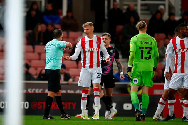 Cardiff City are poised to sign former Swansea City forward Sam Surridge from Championship rivals Stoke City on loan for the rest of the season (BBC Sport)