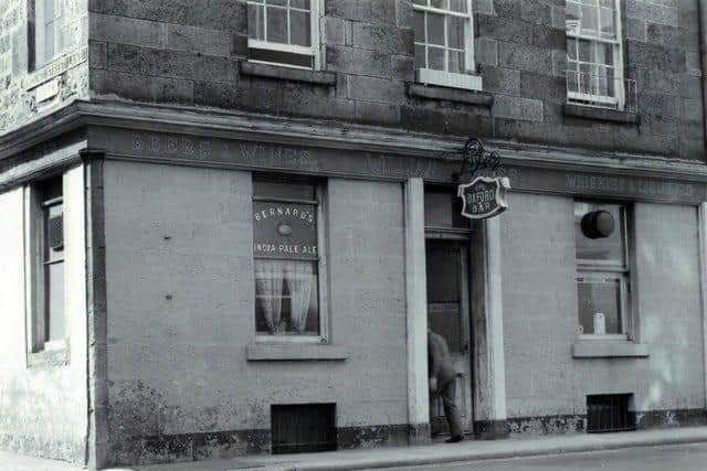 The Oxford Bar is housed within an original Georgian dwelling and has served as a public house for many a generation, the pub is chiefly notable for having been featured in Ian Rankin's Inspector Rebus series of novels as the inspector's favourite watering hole.
