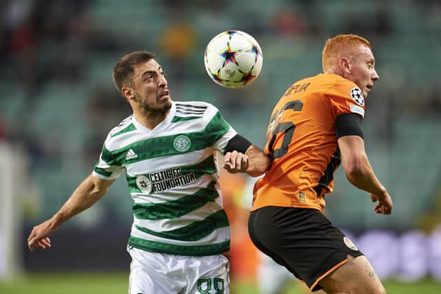 Celtic's Josip Juranovic battles for the ball with Yukhym Konoplia of Shakhtar Donets. (Photo by Adam Nurkiewicz/Getty Images)