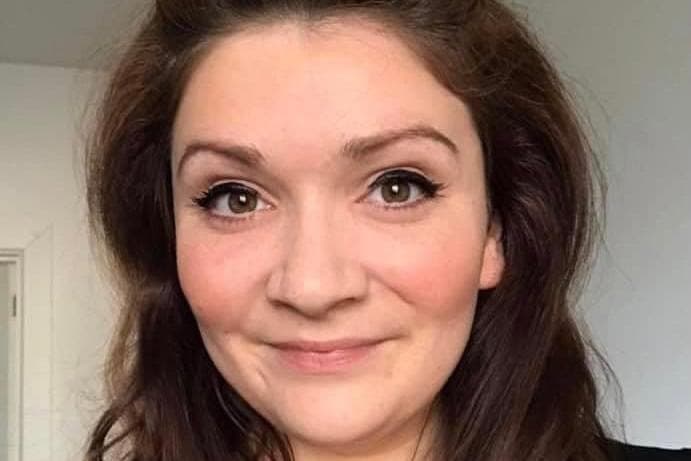 Marelle Sturrock: Police hunt for man in park after 'suspicious' death of Glasgow teacher - Vimarsana News