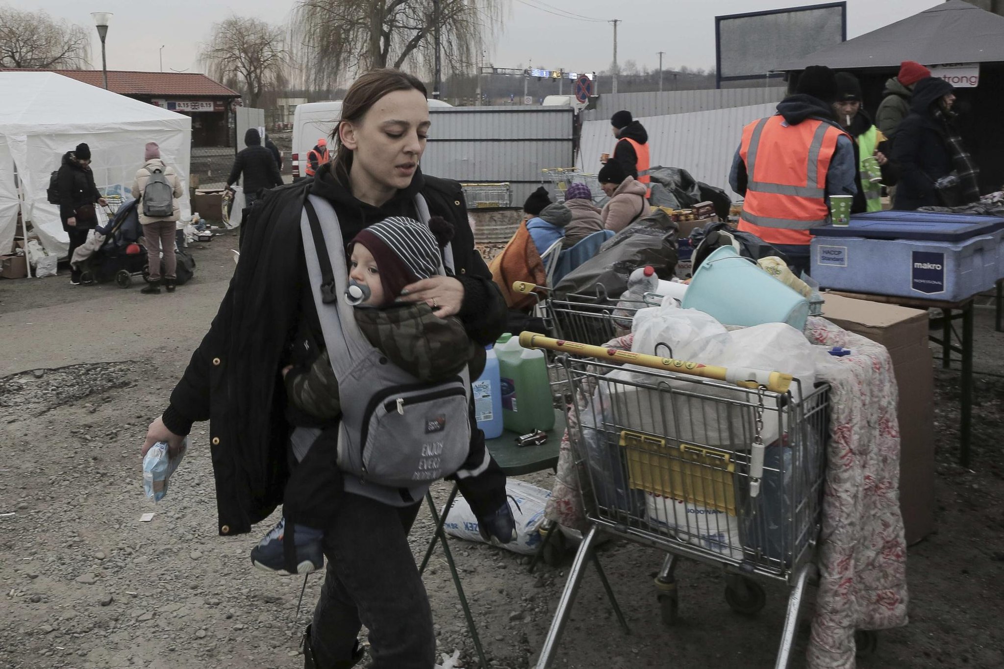 One million refugees, 2% of the population, flee Ukraine in week since Russian invasion