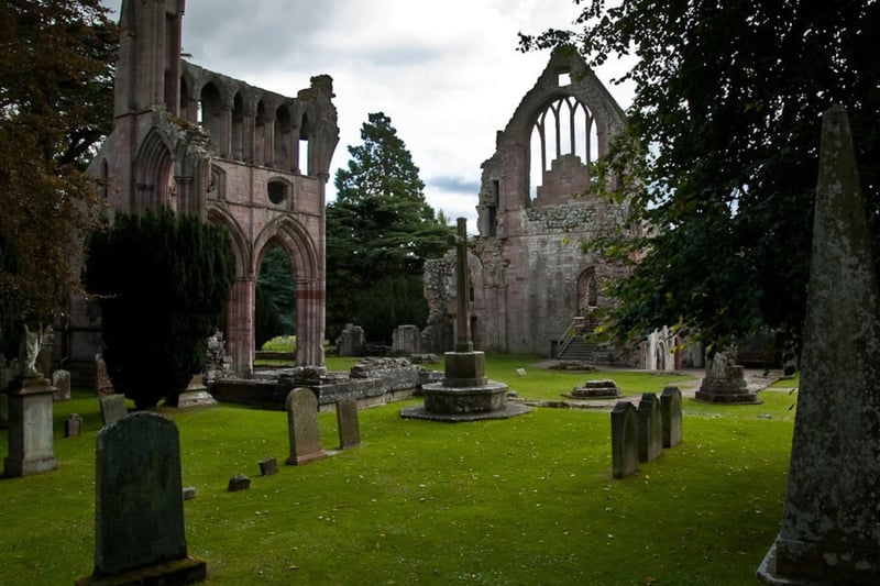 Dryburgh Abbey can be found nearby Dryburgh on the banks of the River Tweed (Scottish Borders). It has been through a lot in its history and in 1322 it was even set ablaze by soldiers from England.
