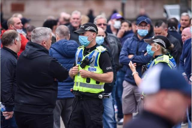 Hundreds turn out ‘to protect’ Glasgow war memorial