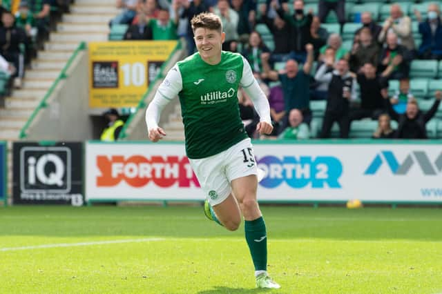 Kevin Nisbet celebrates his goal to make it 2-0 to Hibs during the Premier Sports Cup win over Kilmarnock  (Photo by Ross Parker / SNS Group)