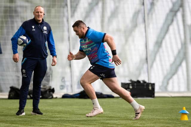 Zander Fagerson trains under the watchful eye of Scotland forwards coach John Dalziel. (Photo by Craig Williamson / SNS Group)