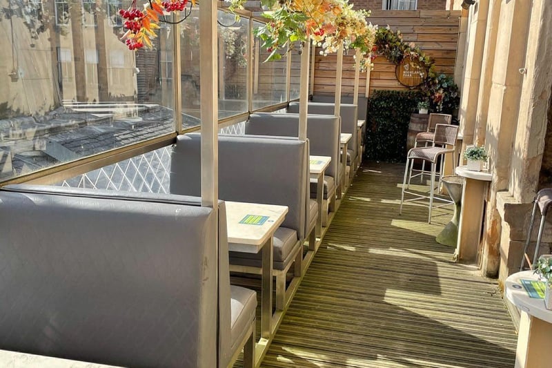 The Corinthian Club on Ingram Street has one the highest-rated rooftop terraces in the whole of Glasgow. Customers says it's a perfect setting for a yummy cocktail.