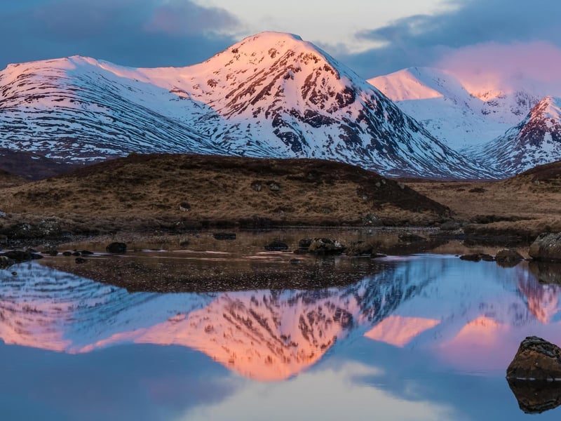This gorgeous location is famous not only for being the site of the Glencoe massacre, a tragedy for Clan Macdonald, but also for featuring as a backdrop in the 1995 hit movie Braveheart which launched Scottish culture into the heart of pop culture.
